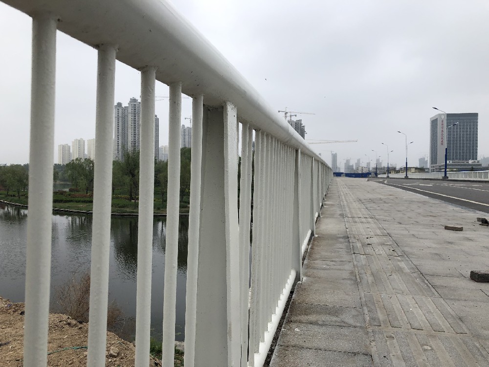 銅材之美，醇酸工業(yè)高光磁漆之選：煥新保護(hù)與裝飾并重