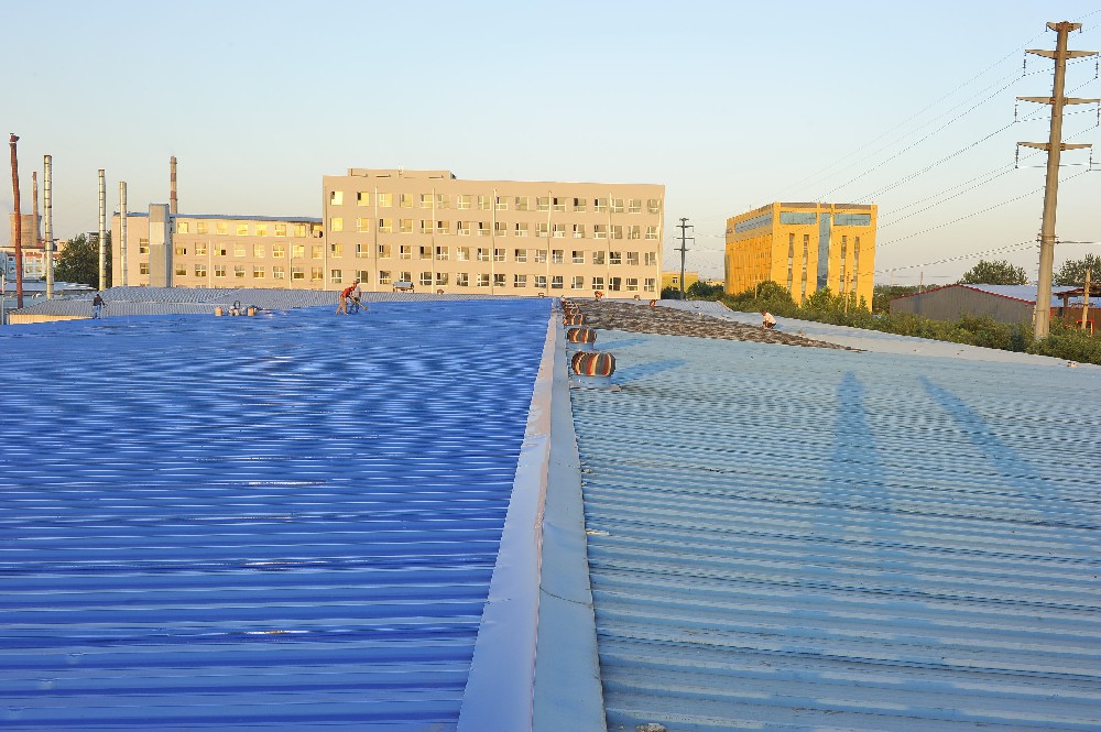 彩鋼瓦煥新維護(hù)之選：醇酸專用汽車漆的卓越應(yīng)用